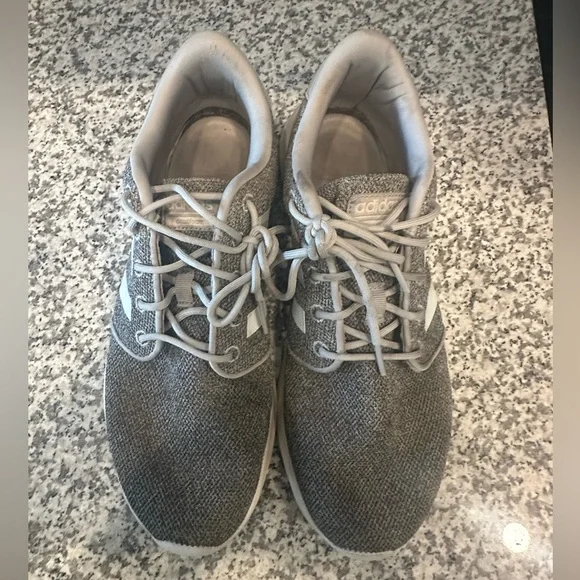 Adidas Women’s Shoes Size 9 - Picture 4 of 4